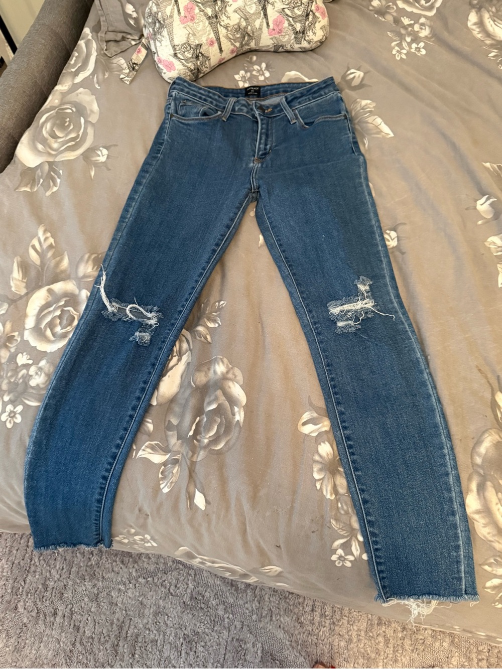 Just Black Distressed Dark Blue Skinny Jeans